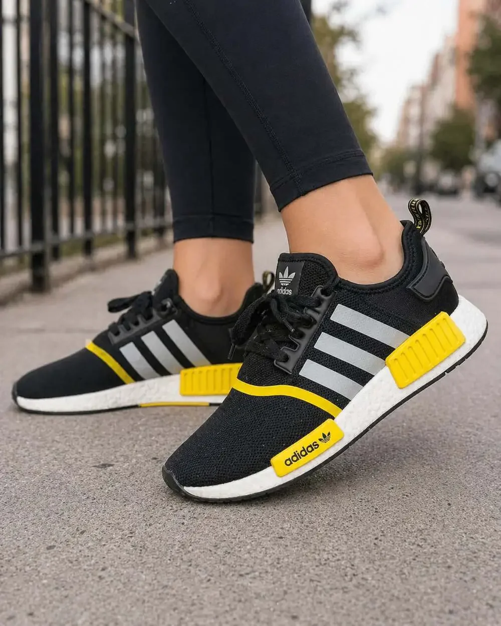 Adidas NMD‎ R1 Black Solar Yellow GV7183 Size 5.5